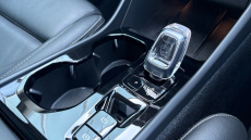 Volvo XC40 2.0 B4P Ultra Dark 5dr Auto Petrol Estate